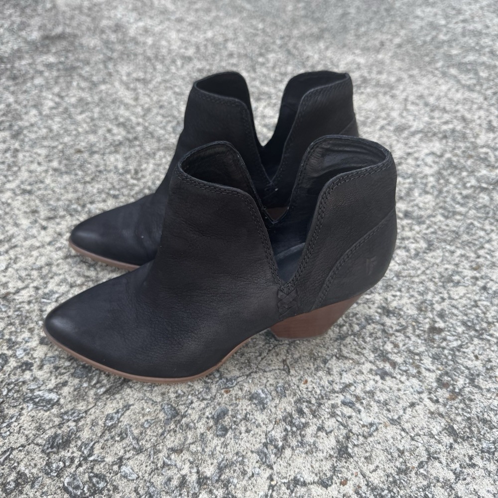Frye Women's Size 6.5 M Reina‎ Black Suede Cut Out Western Cowboy Ankle Bootie - Picture 2 of 16